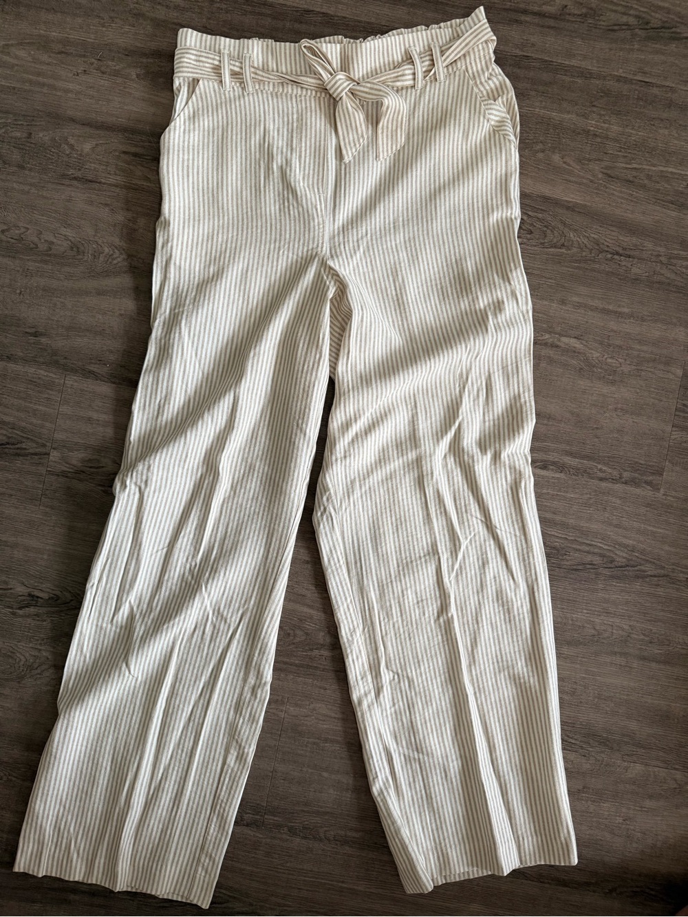 Maurices Beige & White Striped Paperbag Waist Wide Leg Pants – Size Large